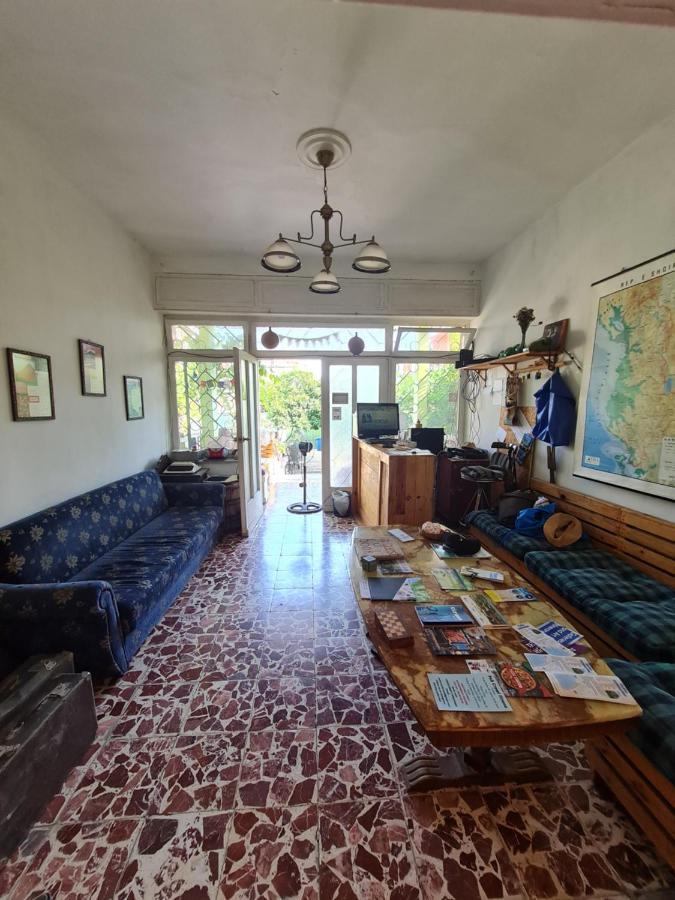 Milingona City Center Hostel Tirana Kültér fotó