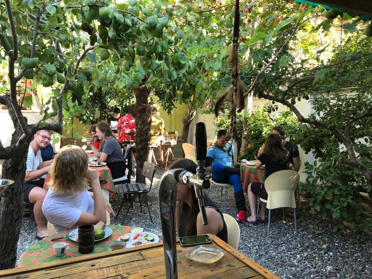 Milingona City Center Hostel Tirana Kültér fotó